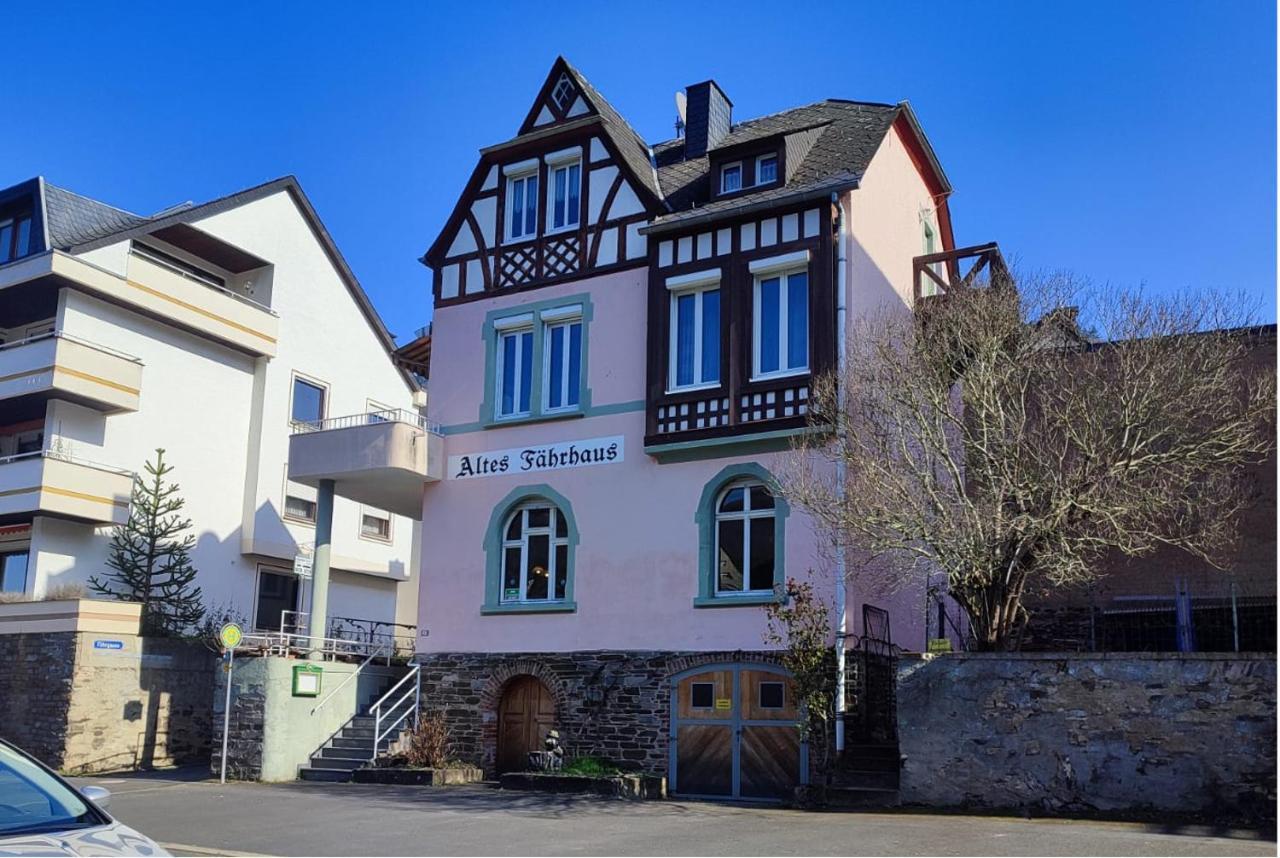 Gaestehaus Im Alten Faehrhaus Cochem Exterior photo
